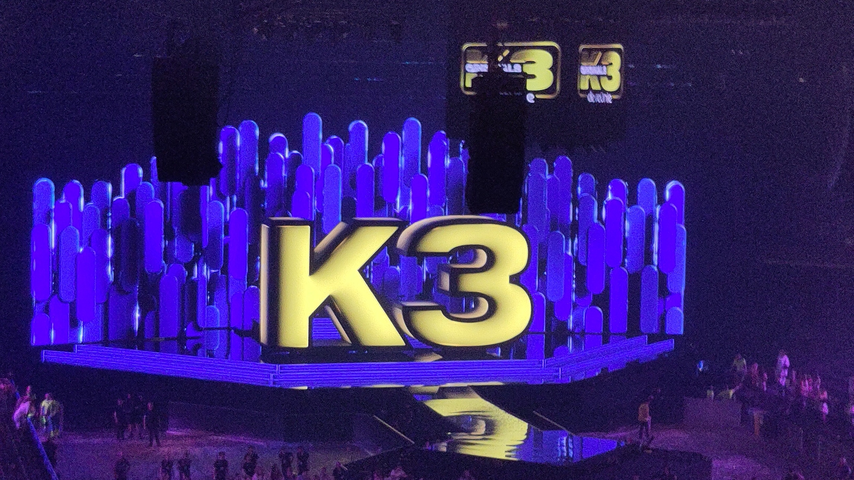 K3 Reunion stage